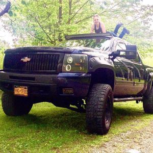 Meet your Posher, Liz